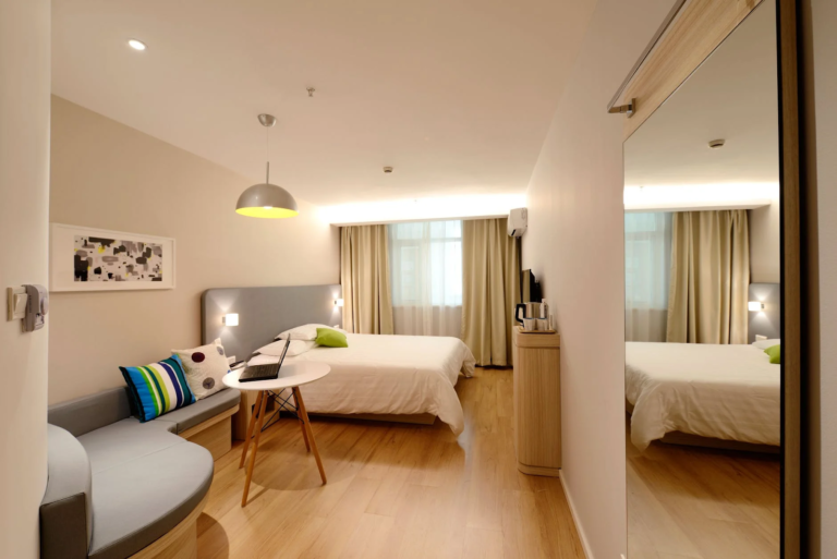 Who Stays In Serviced Accommodation In Peterborough?
