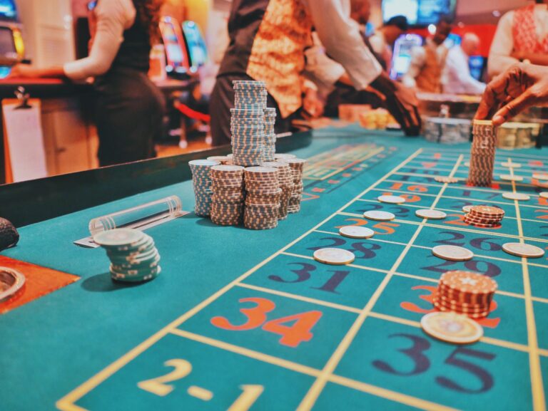 A Must Consider Aspects While Selecting an Online Casino Betting Site