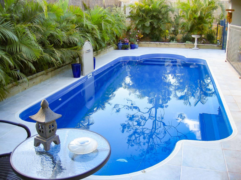 Different Swimming Pool Types: Pros And Cons